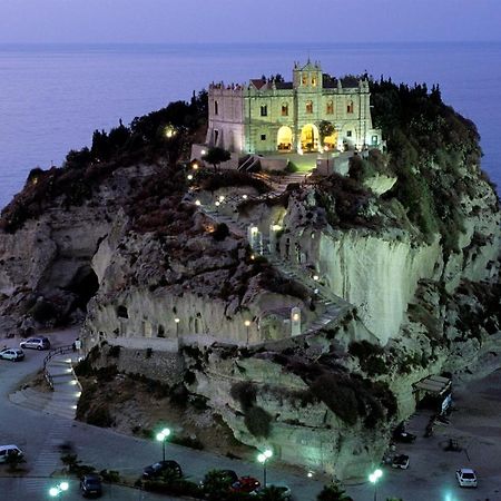 Philosophy Apartment Tropea Exterior photo
